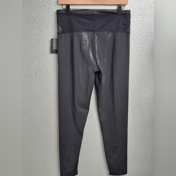 NWT Cycle House Shiny Black Workout Leggings    Size XL - Picture 3 of 10
